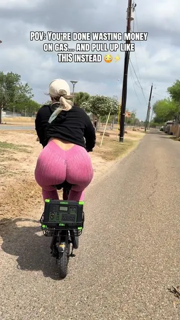 I skip traffic, park anywhere, and honestly… it’s way more fun than driving. #scooters 