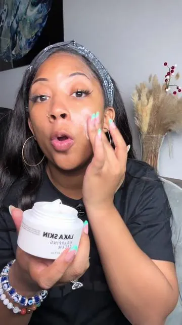 LAKA skin wrapping cream, moisturizer, makeup prep #moisturizer #skincare #makeupprep #tiktokshopcreatorpicks #glasskin 