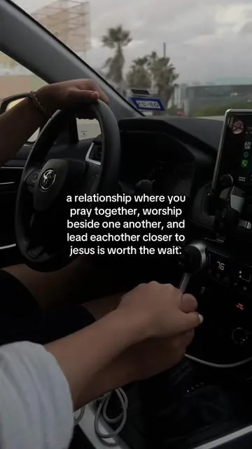 The world would be a lot better if everyone took a minute out of their day to read this... #minutewithgod #devotionalformen #faithbasedjournal #christiantiktok #christiangift  