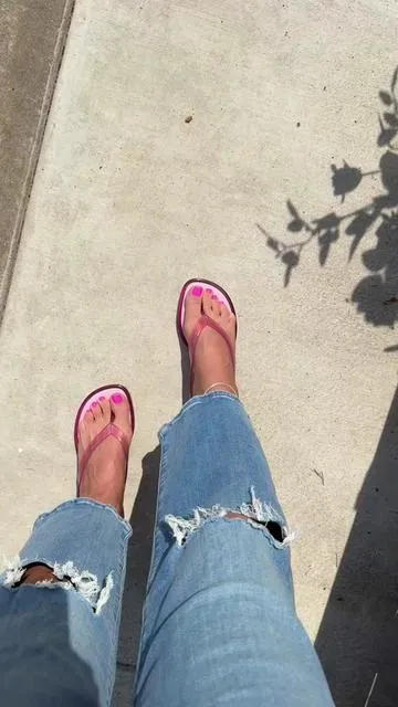 Jelly kitten heels ✨🌸 #kittenheels #heels #jellysandals #sandals #pinksandals 