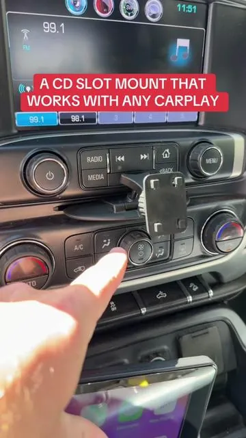 This CD Slot Mount works with any CarPlay Screen #cdslotmount #cdmount #carplayscreen 