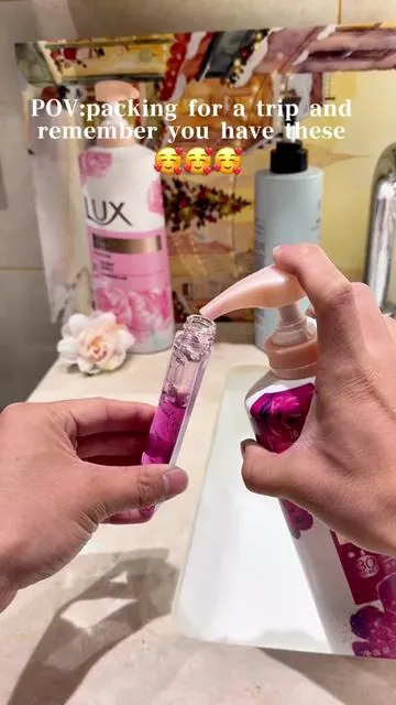 1️⃣ bottle is equivalent to 4️⃣ bottles, so you don’t need to carry around a lot of bottles and cans when going out. It’s convenient and practical 👍👍#travelessentials #travel #organization #bathroomessentials #tiktokshoprestock 