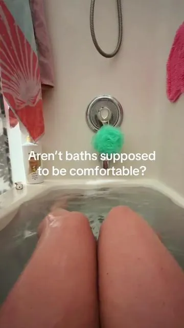 I really thought baths just weren’t for me… turns out I just didn’t have the right setup 🛁✨ now I can actually soak, relax, and stay warm the whole time. #tiktokshophomefinds #bathtime #homeroutine #selfcare #cozyathome 
