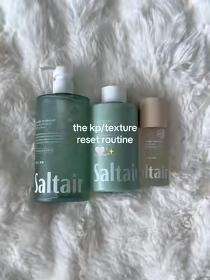 and it actually works 🤍 saltair smooth skin ritual set rough bumpy skin tiktok shop #tiktokshopcreatorpicks #greenish #tiktokshopstockup #tiktokshopmothersday #saltair saltair body smoother hyaluronic acid body serum keratosis pilaris strawberry skin dry rough skin body care routine gift ideas for her gifts for mom maehni @Saltair Body 