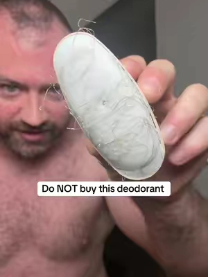 The stick deodorant from Dr Squatch is the most painful product I’ve ever used but thankfully their spray deodorant smells awesome, keeps you dry and stays on all day long #deodorant #menshygiene #boyshygiene #hygiene #mensdeodorant 