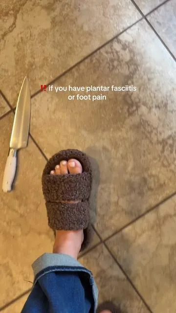 The best slippers!! So good for foot pain and what a good Mother’s Day gift!! #slippers #giftsformom #plantarfasciitis #footpain #supportiveshoes 
