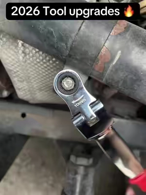 Flex head ratcheting wrench set built different #DIY #tools  #tooltok #mechanic #homeimprovement 