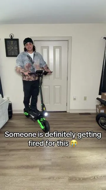 Bro someone messed up BIG time 😳 #escooter #escooters #electricscooter #eoeotwo #gt06 