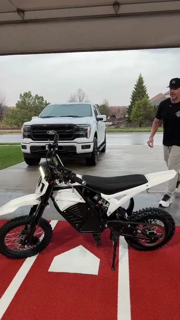 ESKUTE electric dirt bike is a blast! Tons of torque, power, and speed. Insane price for what you get! #ebike #electricbike #ebikes #tiktokshopcreatorpicks 