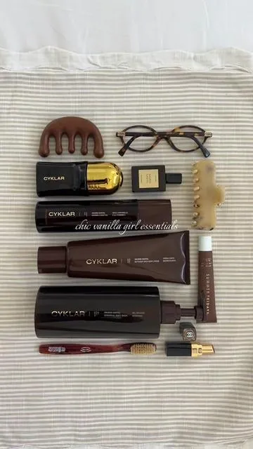 #cyklar #sacredsantal #vanillagirl #vanillascent #vanillaperfume 