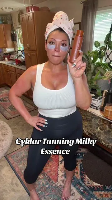 @CYKLAR #selftan #tan #tanning #beautytok 