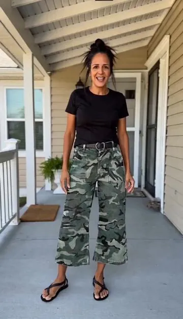 camo ide leg cropped pants women stretchy camo print pants women women's military print wide leg pants cropped camo pants mid waist Women's stretch camo trousers wide leg camo capri pants casual camo pants women summer women's bold print wide leg pants #CamoPants  #WideLegPants  #CamoStyle  #SummerFashion  #womensfashion 
