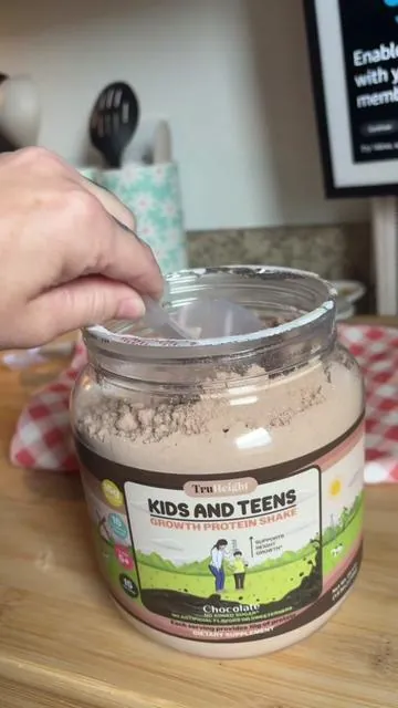 Gains for kids 💪 #protein #proteinshake #kidshealth #momtips #foryou 