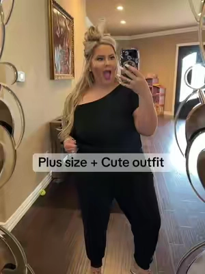 The easiest “throw on and go” outfit I’ve found lately 🙌 This @PrettyGarden one-piece romper is lightweight, super comfy, and gives that effortless put-together look without overthinking it. Flowy in the right places, easy to style up or down, and perfect for busy days when you still want to feel cute. No exaggeration—just a solid, go-to piece you’ll keep reaching for 🤍 #plussizefashion #ootdideas #tiktokshopfinds #comfystyle #creatorsearchinsights 