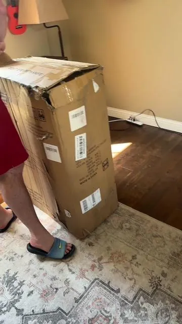 I finally gave in and got one of the no bones couches for my music room. I’ve been wanting one of these for a really long time and finally decided to bite the bullet while it was on a huge sale. #nobones #nobonescouch #bonelesscouch #bonelessfurniture #couch  