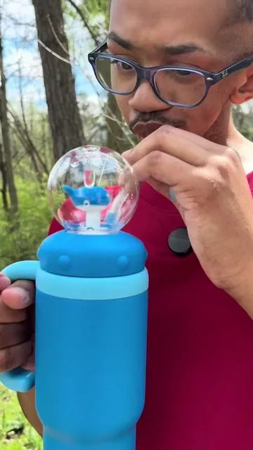 If you’re tired of constantly reminding your kids to drink water, this cup actually makes it fun. Spill-proof, easy to hold, and keeps drinks cold—so they’ll actually use it without the mess. Perfect for home, school, or on the go. #momfinds #kidmusthaves #toddleressentials #hydrationtips #tiktokshopfinds @COMO BEBE 