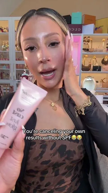 💗✨Medicube No Cast Just Glow SPF50✨#medicube #medicubespf50 #tiktokshopcreatorpicks #tiktokshopmothersday #glowyspf  Posted on 04/14/2026 | Prices & promos were accurate at time of posting but may change. This is my personal testimony. Results may vary. 
