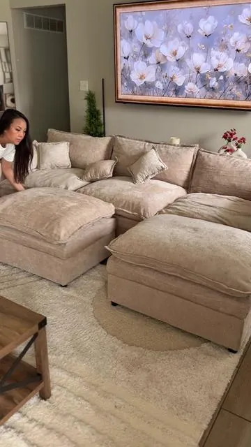 So cute and comfortable! 🤍 #ovios #modularcouch #modularsofa #affordablefurniture #couch 