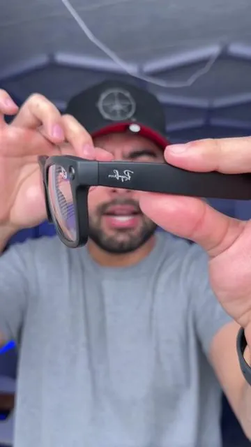 Refurbished Ray-Ban Meta Wayfarer Gen 1 Transitions #raybanmetaglasses #raybanmetawayfarertransitions #raybanmetawayfarer #tiktokshopcreatorpicks 
