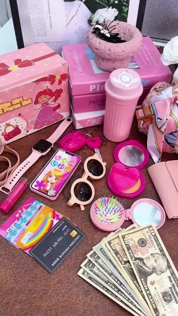 literally how cute #girlmom #christmasgift #cybermonday #tiktokshopcybermonday #giftguide#girlgifts 