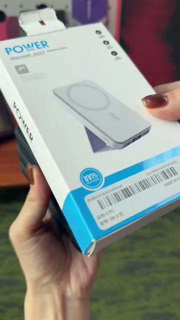 TikTok made this power bank way too cheap! #fyp #wirelesscharging #magneticpowerbank #phonecharger #tiktokshopspringglowup The 