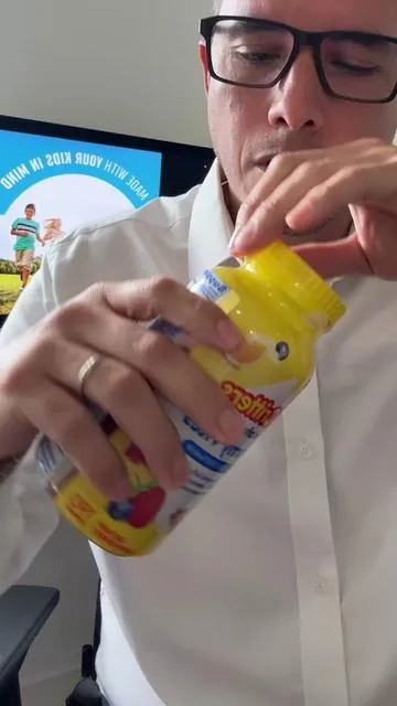 Apoya el desarrollo de la salud y el sistema inmunológico de los niños #tiktokshop #multivitaminico #lilcritter #vitafusion #tiktokshopspringglowup 