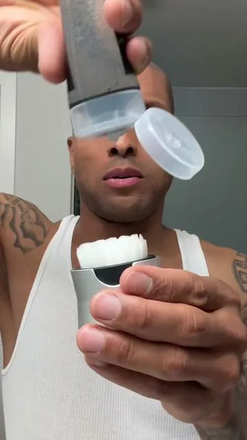 I’ve been washing my face wrong this whole time 🤦🏾  #glassskin #skinreset #glowyskincare #bestskincare