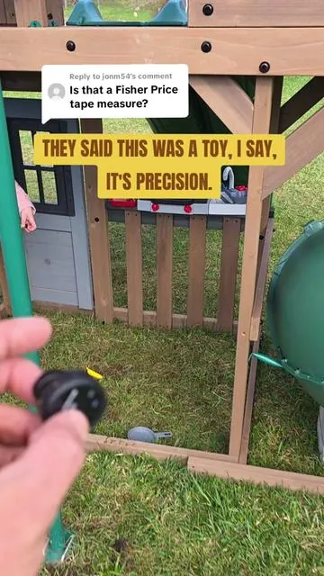 Replying to @jonm54 accuracy matters even for playhouse builds Acpotel 2-in-1 digital tape! #measurement #toolsofthetrade #digitaltapemeasure  #tapemeasure #precisiontools 
