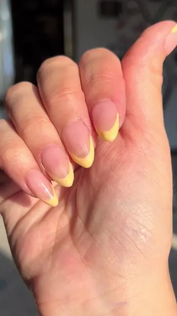 @AILLSA #athomenails #nailextension #gelmanicure #manicureathome #gelnailextension 