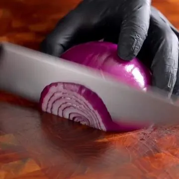Can you believe it Your cutting board is actually dirtier than your toilet!#science #fyp #popularscience #fyf #usa_tiktok 
