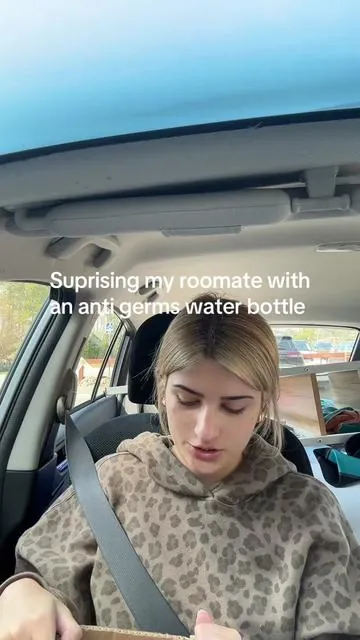 She loves it @Claire #fyp #waterbottle #grwm #blonde #viral 
