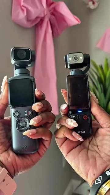 This 5K digital camera kit is such a good find for content creators, beginner vloggers, YouTubers, and anyone wanting to upgrade their video and photo quality without making it complicated 🎥✨ It comes with the camera, microphone, extra batteries, charger, memory card, and extra accessories so you can start filming right away. Perfect for vlogging, lifestyle content, sit down videos, travel content, and creating sharper photos and videos at home or on the go. #digitalcamera #vloggingcamera #contentcreatorfinds #youtubestarterkit #creatorupgrade 