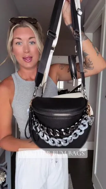 The perfect everyday bag! These bum bags are such good quality & so spacious! They come in multiple different color options. Go ahead and snag it while it’s in stock! ✨ #viralbumbag #leatherbumbag #crossbodyforwomen #womensbags #fyp 
