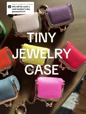 Replying to @Voyager 😶‍🌫️ 😭 with some matching jewelry inside?! I’ll cry. #mothersdaygift #mothersdaygiftideas #mothersday #bigdreamsstartsmall #tiktokshopcreatorpicks 