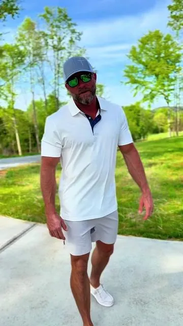 These polos are so nice! #alimensandgentle #poloshirt #polo #mensclothing #mensfashion @Nimrods_habitat @Nora-Alimens&Gentle 