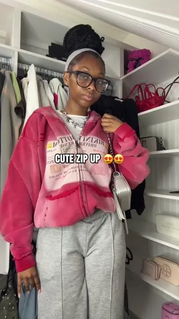 cute zip up 😍😍 #outfitinspo #zipup #clothing #outfitinspiration #fyp 