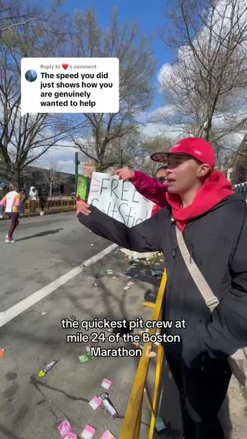 Replying to @❤️We love helping as many marathoners as we can! ❤️🧂 Never know when you’re going to cramp up!  #bostonmarathon #marathon #runtok #electrolytes 