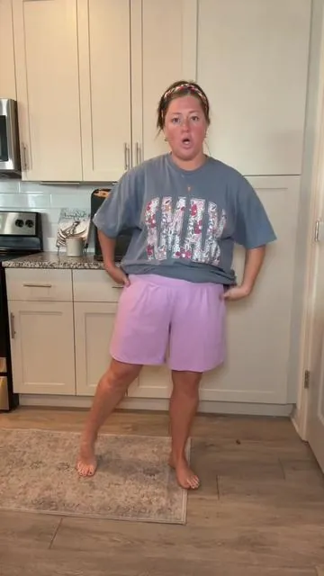 Finally a good pair of long shorts #halara #halarashorts #longshorts 