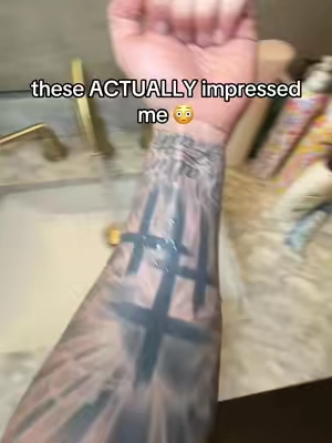 These are so fun and easy to use #tattoo #faketattoo #tattooideas 