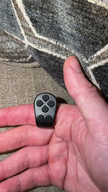 Gonna make my doom scrolling easier #scrollingring #tiktok #tiktokremotecontrol 