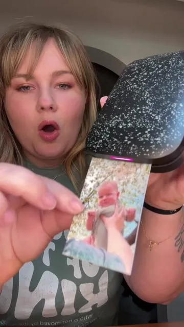 This is just a good gift!!!🥰🩷 #hpsprocket #pictures #portableprinter #mothersday #tiktokmademebuyit 