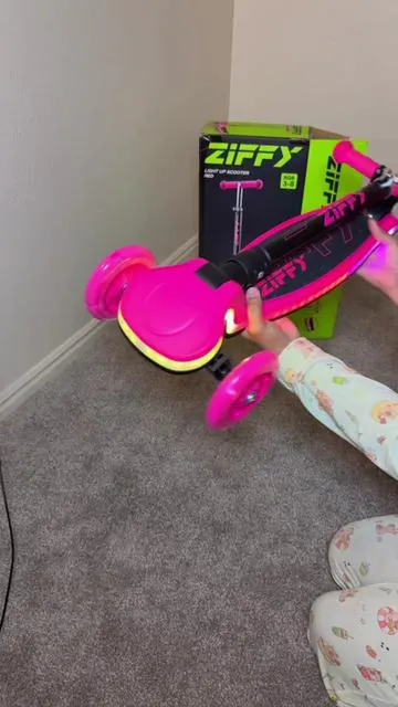Aprovecha el descuento!! Tus niños lo amarán  #scooter #scooterparaniños #kids #tiktokshopcreatorpicks 