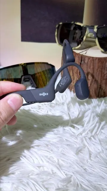 🎧🎁🤩🏃🏃‍♂️🏃‍♀️💦👍#shokz #headphonesbluetooth #aitranslation #tiktokshop #fyp 