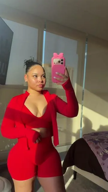 💋