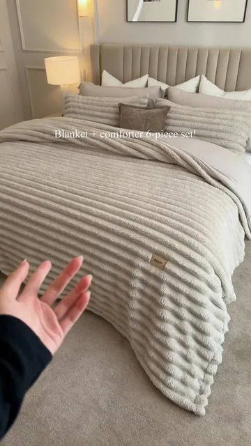 It’s huge! I went with the natural color.If you have a King bed, this 6-in-1 blanket and comforter set is perfect — soft and affordable!#comforterset #DUVET #BEDSURE #BOHO #COMFORTER