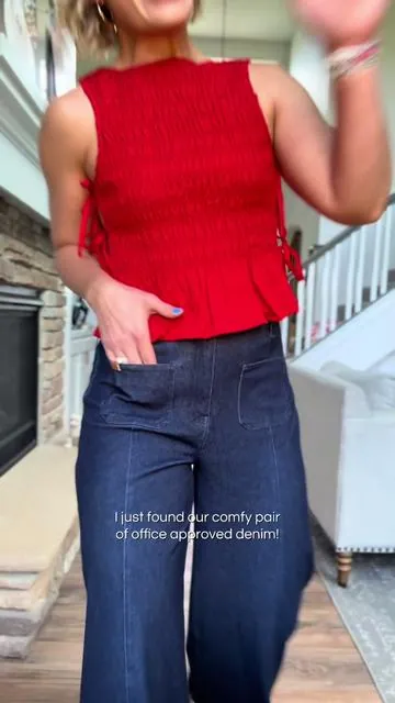 These jeans from @Halara_official are not only incredibly stretchy, making them the most comfortable pair of jeans I own, but they are also such an elevated pair of denim! They are giving a trouser style that is perfect for the office! They come in so many washes, and they offer multiple lengths. I’m wearing my true size small. I’ll link them! @Halara Glam #widelegjeans #trouser #stretchyjeans #comfyjeans #officeootd 