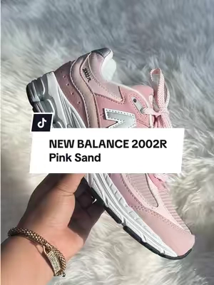 New Balance ‘Pink Sand’ 🌸🎀💗 #newbalance #flykicks #fyp #pinkshoes #cuteshoes 