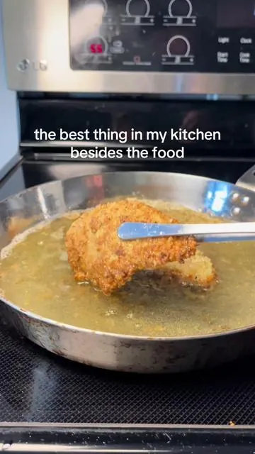 i’m about to replace my hands with these cooking tweezers #kitchen #cooking #kitchengadgets #cookinggadgets #cookingutensils 