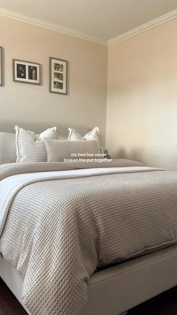 This is what finally made my bed look expensive. 🤍 The texture + softness makes such a difference and it pulls everything together instantly. If you’ve been trying to upgrade your bed, start here. Linked below. #duvet #waffleweave #hotsleeper #beddingsale #bedding
