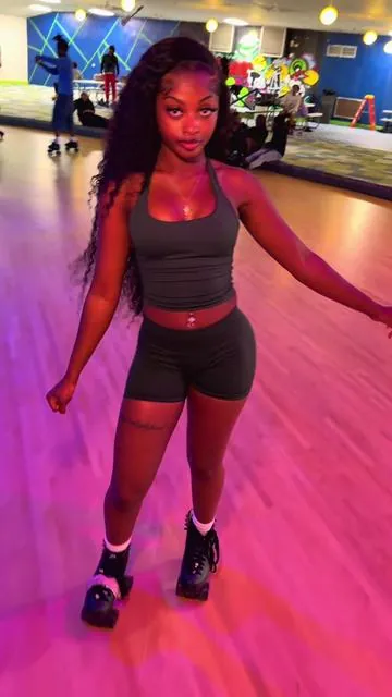 them seductive eyes for my man 😍😍 #skating #slowset #atlanta #foryoupage #sheischarleen 